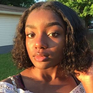 Meet your Posher, Shaniya